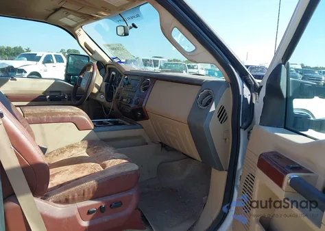 2011 Ford F-250 Lariat z USA, uszkodzony, nr VIN 1FT7W2BT3BEB53266